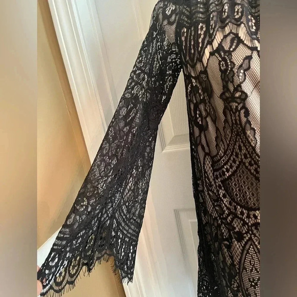 LOVE FIRE Women's Dress Black Lace Off the Shoulder‎ Fancy Mini Dress - Picture 8 of 15